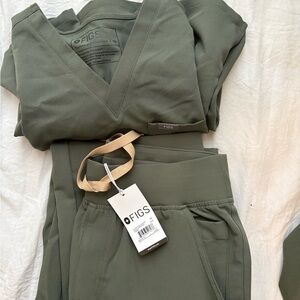 Figs Olive Green Track Pants & V-Neck Top Set